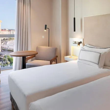 Melia Maria Pita 4* א-קורוניה
