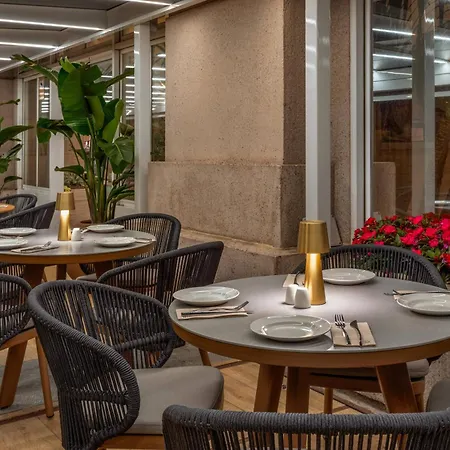 Meliá Maria Pita Hotel